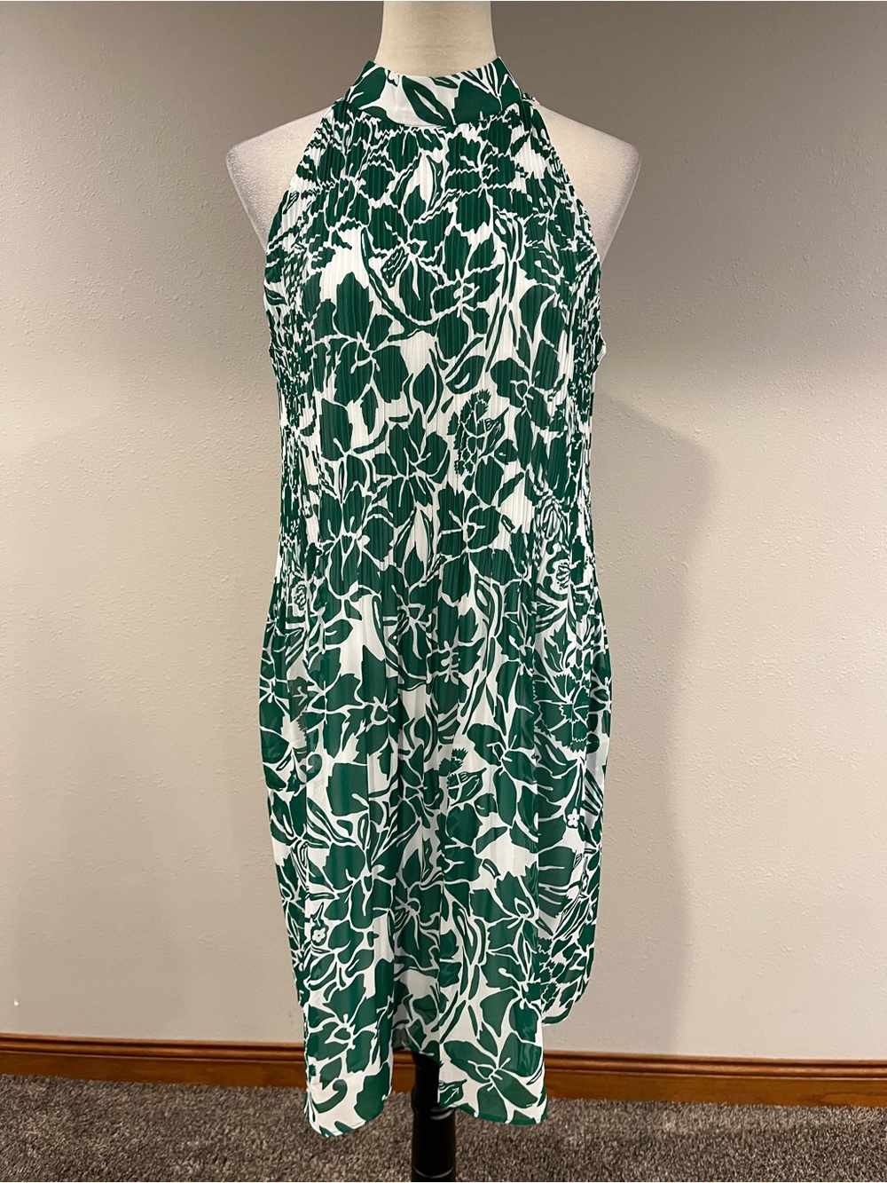 MSK smocked Green and White Floral Halter mini Dress size medium